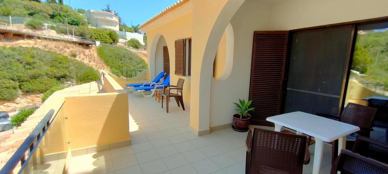 Centeanes Beach Apartment Carvoeiro  Eksteriør billede