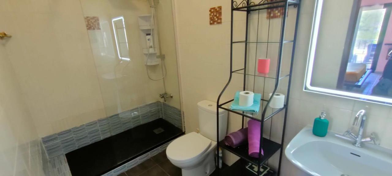 Centeanes Beach Apartment Carvoeiro  Eksteriør billede
